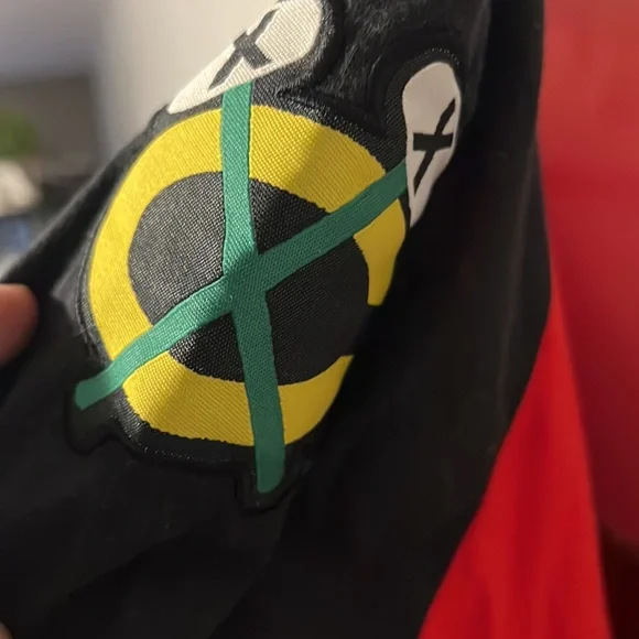 MAJESTIC—-Womans Blackhawks Hip Check Lace Up Long Sleeve- Large - Picture 6 of 7